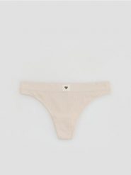 Prążkowane majtki stringi - beżowy. Brązowe stringi damskie Reserved, l, bez wzorów, prążkowane. Za 29.99 zł.