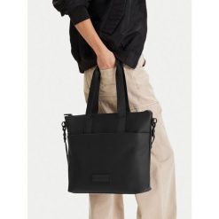 Torba Hunter. Czarne torebki klasyczne damskie Hunter, bez wzorów, bez dodatków. Za 229.99 zł.