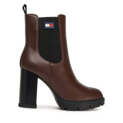 Botki Tommy Jeans. Brązowe botki damskie Tommy Jeans, z jeansu, bez obcasa, na słupku, bez zapięcia. Za 489.99 zł.