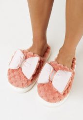 Czerwone Kapcie z Tłoczonego Futerka z Kokardą Davike. Czerwone kapcie damskie Born2be, z futra. Za 29.99 zł.