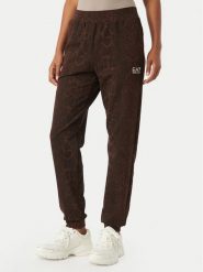 EA7 Emporio Armani Spodnie dresowe 7W001416 AF26043 F6007 Brązowy ciemny Regular Fit. Brązowe spodnie dresowe damskie EA7 Emporio Armani, s, bez wzorów, z bawełny. Za 489.99 zł.