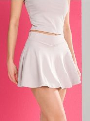 Spódnico-spodenki Gym Hard - kremowy. Białe spodenki sportowe damskie Sinsay, l. Za 39.99 zł.