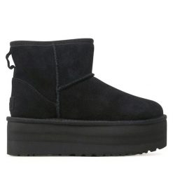 Śniegowce Ugg. Czarne śniegowce damskie Ugg. Za 849.99 zł.