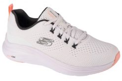 Buty do chodzenia damskie Skechers 150024WBC. Białe buty sportowe na co dzień damskie Skechers, bez wzorów, z materiału, trekkingowe. Za 279.99 zł.