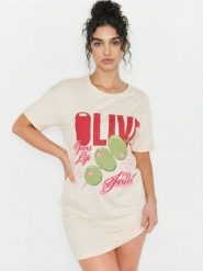 Bawełniana koszula nocna z napisem Olive - kremowy. Białe koszule nocne damskie Sinsay, bez wzorów, z bawełny. Za 29.99 zł.