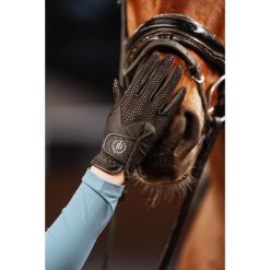 Rękawiczki jeździeckie letnie damskie Steffani. Czarne rękawiczki dziecięce JD ATTACK, z materiału, bez ramiączek. Za 129.99 zł.