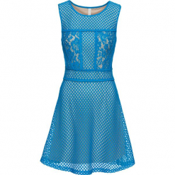 Sukienka letnia bonprix niebieski capri. Niebieskie sukienki damskie bonprix, na lato, w ażurowe wzory, z koronki, bez kołnierzyka, bez ramiączek. Za 55.99 zł.