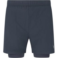 Szorty Virtus Zayne V2. Czarne szorty męskie VIRTUS, z materiału, bez kołnierzyka. Za 181.00 zł.