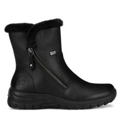 Botki Rieker. Czarne botki damskie Rieker, bez obcasa, na płaskiej podeszwie, bez zapięcia. Za 429.99 zł.