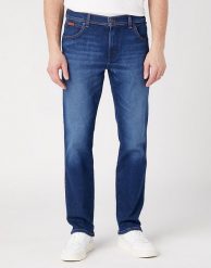 WRANGLER MĘSKIE SPODNIE JEANSOWE JEANS TEXAS SLIM STAR MAN W12SU8234. Spodnie materiałowe męskie Wrangler, bez wzorów, z jeansu, retro. Za 219.99 zł.