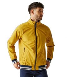 Kurtka wodoodporna Regatta Shorebay III. Żółte kurtki męskie Regatta, bez wzorów, bez kaptura. Za 159.99 zł.