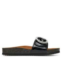 Klapki Caprice. Czarne klapki damskie Caprice, bez wzorów, bez obcasa. Za 219.99 zł.