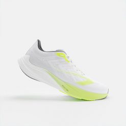 Buty do biegania męskie Kiprun KD900 Light. Białe obuwie do biegania damskie KIPRUN. Za 449.99 zł.