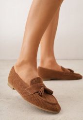 Brązowe Mokasyny VICES z Ażurową Cholewką i Frędzlami Hyrilea. Brązowe mokasyny damskie Renee, z jeansu. Za 89.99 zł.