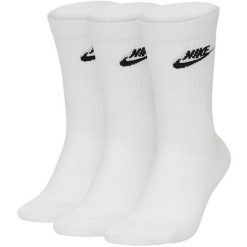 SKARPETY Nike Sportswear Everyday Essential Crew 3 Pairs, Dla obu płci. Białe skarpetki damskie Nike, bez wzorów, z poliesteru. Za 190.00 zł.