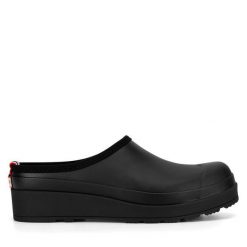 Klapki Hunter. Czarne klapki damskie Hunter, bez wzorów, bez obcasa. Za 249.99 zł.