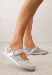 Szare Tenisówki w Stylu Balerinek z Napisem Emitanela. Szare trampki i tenisówki damskie Born2be, bez wzorów, z jeansu. Za 89.99 zł.