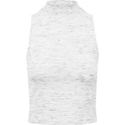 Damski, klasyczny, miejski crop top w stylu pace. Białe topy damskie Urban Classics, bez wzorów, bez kołnierzyka. Za 92.50 zł.