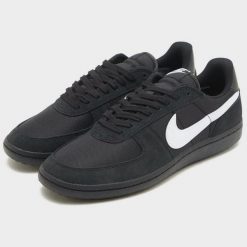 Buty Sportowe Młodzieżowe Nike Field General GS. Czarna buty sportowe na co dzień damskie Nike, bez wzorów. Za 277.20 zł.