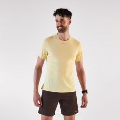 Koszulka do biegania męska Kiprun Run 900 długi dystans. Czarne t-shirty sportowe męskie KIPRUN, na wiosnę, l, z elastanu, bez ramiączek, do biegania. Za 129.99 zł.