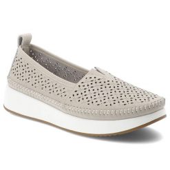 Półbuty damskie Filippo, cholewka ze skóry naturalnej licowej wsuwany fason zabudowany przód, beżowe, DP4555/26. Brązowe półbuty damskie Filippo, bez wzorów, ze skóry, eleganckie, bez obcasa. Za 179.00 zł.