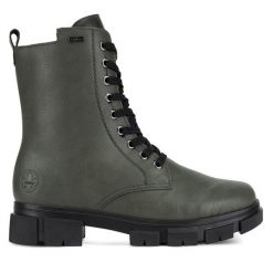 Botki Rieker. Zielone botki damskie Rieker, bez obcasa, na płaskiej podeszwie, bez zapięcia. Za 299.99 zł.