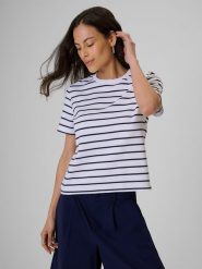 4F T-shirt relaxed z nadrukiem damski - biały M. Białe t-shirty damskie 4f, m, bez wzorów, z bawełny, bez kołnierzyka. Za 69.99 zł.