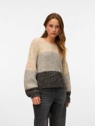 Vero Moda Sweter w kolorze beżowym rozmiar: M. Brązowe swetry klasyczne damskie Vero Moda, m, z wełny, bez kołnierzyka. Za 122.09 zł.