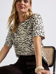 Street One Koszulka Kobiety Dżersej beżowy|brązowy|czarny, 38. Brązowe t-shirty damskie Street One, bez wzorów, z bawełny, bez kołnierzyka. Za 139.95 zł.