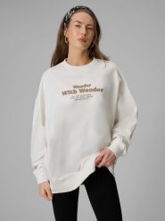 4F Bluza dresowa oversize bez kaptura damska - biała S. Białe bluzy bez kaptura damskie 4f, s, z dresówki. Za 159.99 zł.