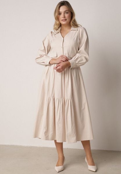 Beżowa Bawełniano-Wiskozowa Sukienka Koszulowa z Imitacją Kieszeni Biriala. Brązowe sukienki damskie Born2be, na co dzień, l, bez wzorów, z bawełny, eleganckie, bez kołnierzyka, bez ramiączek, maxi, koszulowe. Za 139.99 zł.