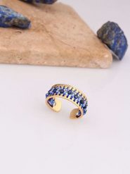 Charlize Pozłacany pierścionek z lapis lazuli i kamieniami ozdobnymi rozmiar: onesize. Niebieskie pierścionki damskie Charlize, z lazurytem, pozłacane. Za 113.36 zł.