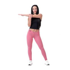 Spodnie damskie NEBBIA Dreamy Edition Bubble Butt. Czerwone spodnie dresowe damskie Nebbia, s, na fitness i siłownię. Za 89.99 zł.