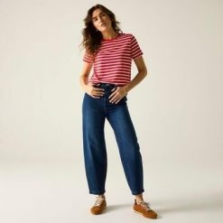 Damska koszulka z krótkim rękawem w paski Bayletta. Czerwone bluzki damskie Regatta, bez wzorów, z bawełny, bez ramiączek. Za 137.50 zł.