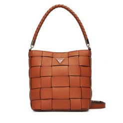 Torebka Guess. Brązowe torebki klasyczne damskie Guess, z aplikacjami, bez dodatków. Za 469.99 zł.