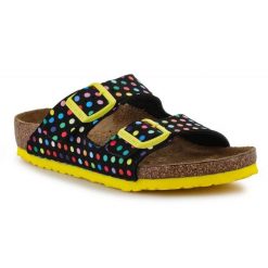 Klapki Birkenstock Arizona Rivet Logo 1023399 wielokolorowe. Buty sportowe dziewczęce bez wzorów, z materiału, bez zapięcia. Za 331.10 zł.
