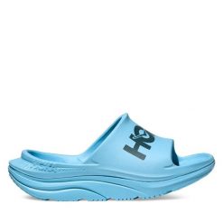 Klapki Hoka. Niebieskie klapki damskie HOKA, bez wzorów, bez obcasa. Za 299.99 zł.