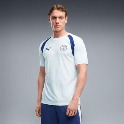 Koszulka piłkarska treningowa Puma Manchester City 26/27. T-shirty sportowe męskie Puma, m, z materiału, bez ramiączek, na fitness i siłownię. Za 219.99 zł.