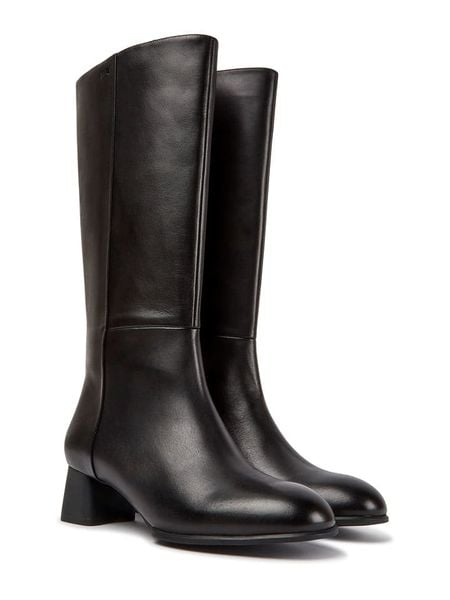 Camper Skórzane kozaki w kolorze czarnym rozmiar: 36. Czarne kozaki damskie Camper, bez obcasa. Za 491.99 zł.