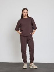 BGN Koszulka w kolorze brązowym rozmiar: 34. Brązowe bluzki damskie BGN, bez wzorów, z bawełny, bez kołnierzyka. Za 66.47 zł.