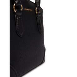 Torebka MICHAEL Michael Kors. Czarne torebki klasyczne damskie MICHAEL Michael Kors, bez wzorów, bez dodatków. Za 859.99 zł.