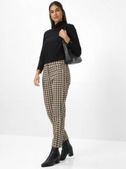 BRAX Spodnie - Maron S Regular Fit Kobiety brązowy|beżowy|wielokolorowy|czarny, 38. Brązowe spodnie materiałowe damskie Brax, bez wzorów, eleganckie. Za 379.95 zł.