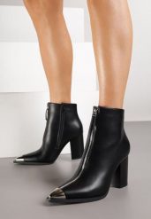 Czarne Botki na Słupku z Metalicznym Zdobieniem przy Nosku Rilomea. Czarne botki damskie Born2be, biznesowe, bez obcasa, na obcasie, bez zapięcia. Za 159.99 zł.