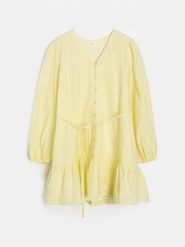 Bawełniana sukienka mini z ażurowym wzorem - żółty. Żółte sukienki damskie Sinsay, l, w ażurowe wzory, z bawełny, bez kołnierzyka, bez ramiączek, mini. Za 79.99 zł.