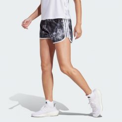 Szorty Marathon 20 Allover Print. Czarne szorty damskie Adidas, bez wzorów, z materiału, sportowe. Za 133.99 zł.