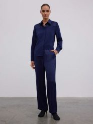 BGN Spodnie w kolorze granatowym rozmiar: 36. Niebieskie spodnie materiałowe damskie BGN, bez wzorów, z materiału. Za 135.49 zł.