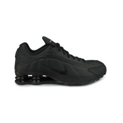 Buty sportowe męskie Nike Shox R4. Czarne obuwie do biegania damskie Nike. Za 599.00 zł.