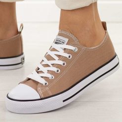 Dk. Beżowe trampki damskie American Club Dsln Lh122. Brązowe trampki i tenisówki damskie American CLUB, bez wzorów, z jeansu. W wyprzedaży za 89.10 zł.