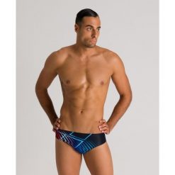 Kąpielówki slipy męskie na basen Arena Optical Waves Brief. Czarne kąpielówki męskie Arena, m, bez wzorów, do pływania. Za 61.49 zł.