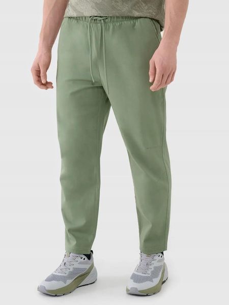 SPODNIE MĘSKIE 4F CASUAL M TTROM0999. Spodnie materiałowe męskie 4f, bez wzorów, casualowe. Za 189.99 zł.